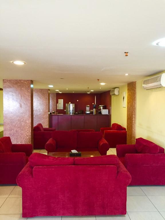 Raoum Inn Аръар Экстерьер фото