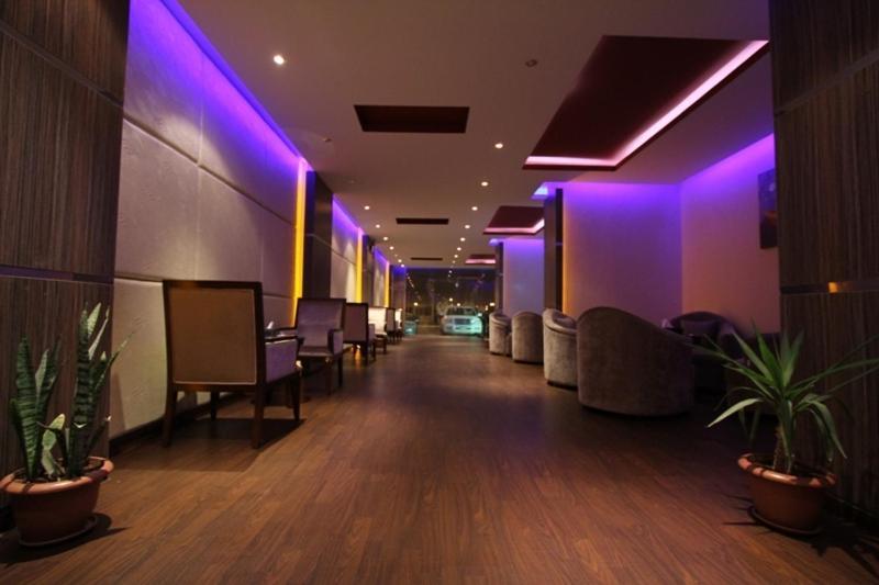 Raoum Inn Аръар Экстерьер фото