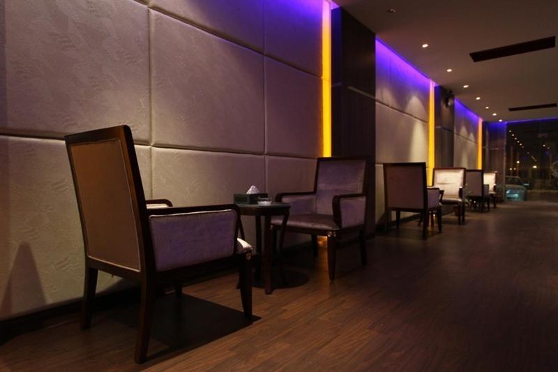 Raoum Inn Аръар Экстерьер фото