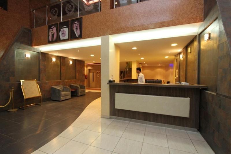 Raoum Inn Аръар Экстерьер фото