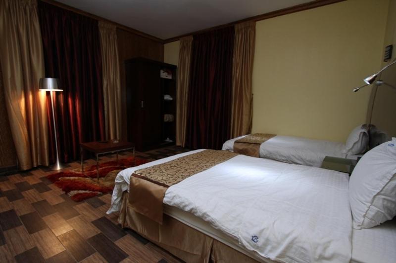 Raoum Inn Аръар Экстерьер фото