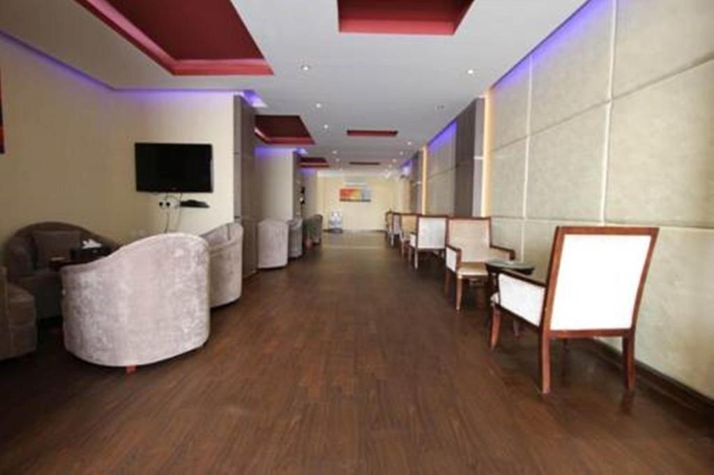 Raoum Inn Аръар Экстерьер фото